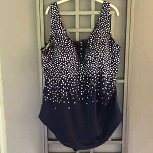 NWOT swim365 ￼ Navy and silver swim dress size 30+ size
